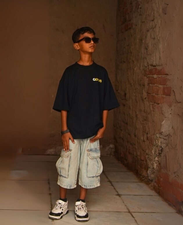 GENIUS IN THE MAKING OVERSIZED BOX TEE