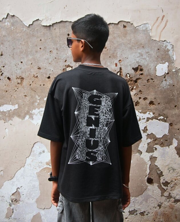 PURE GENIUS BLACK OVERSIZED BOX TEE